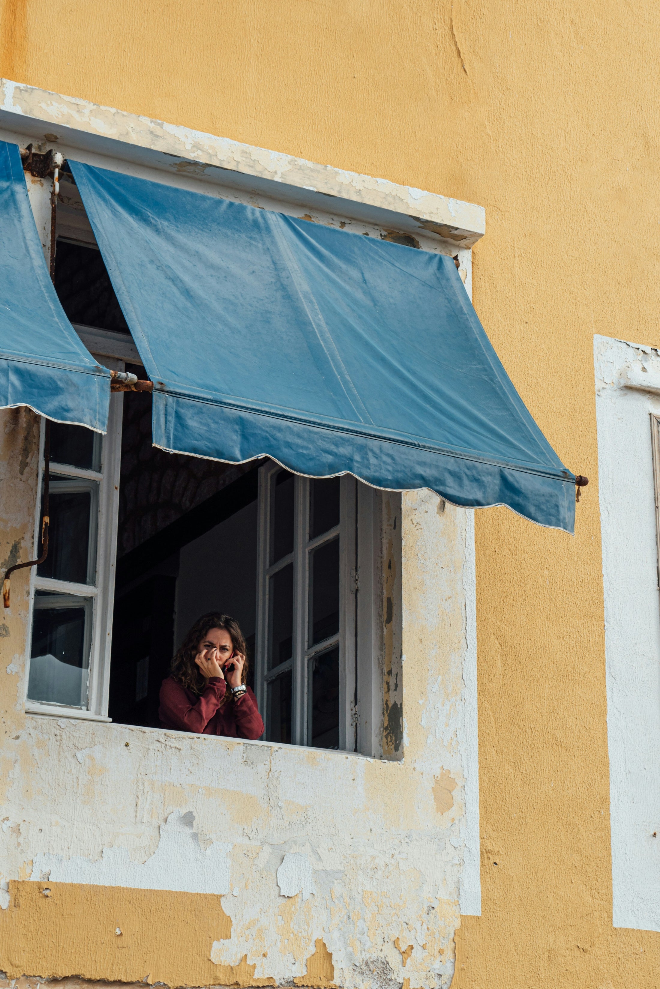 Window of Conversations